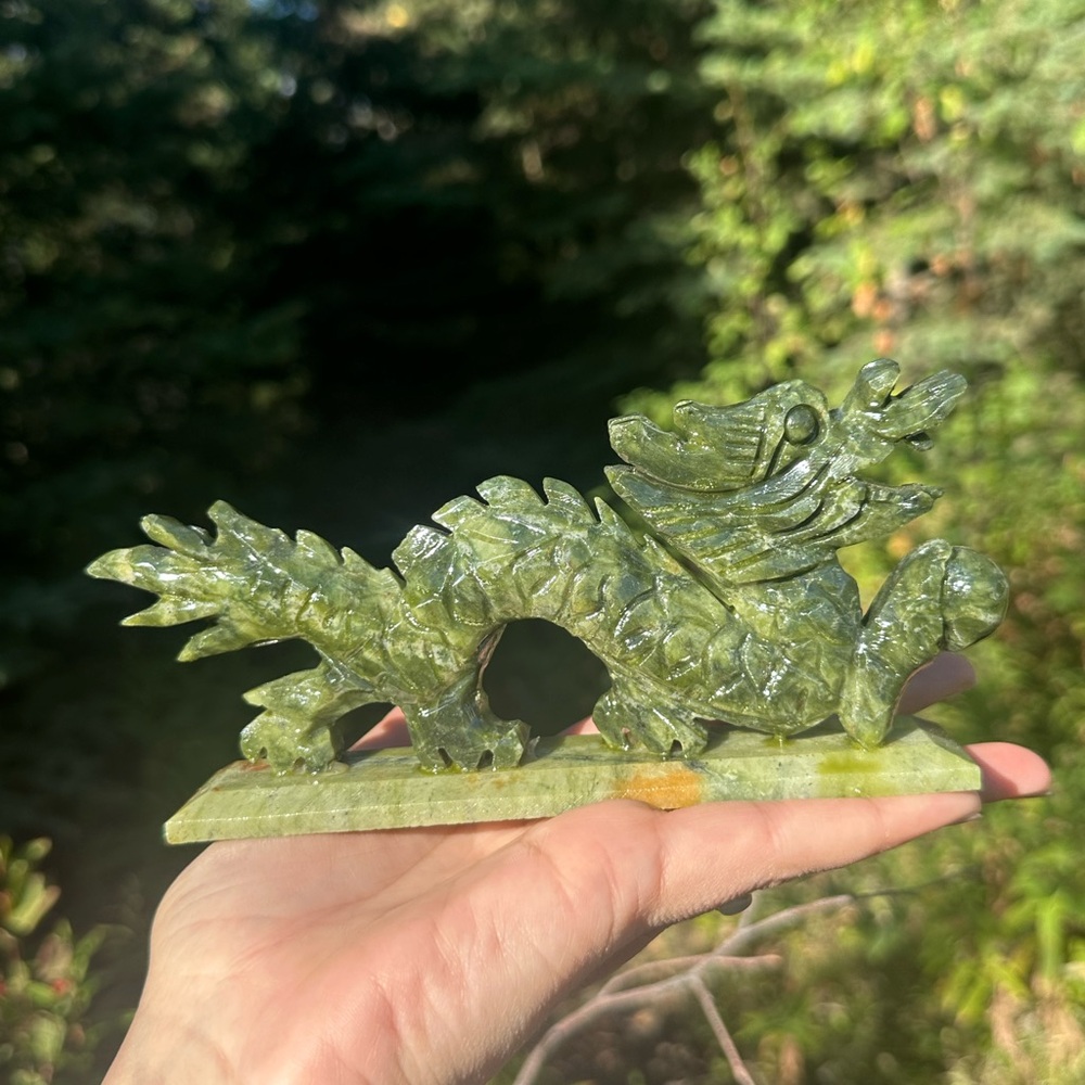Jade Dragon - Picture 4 of 5